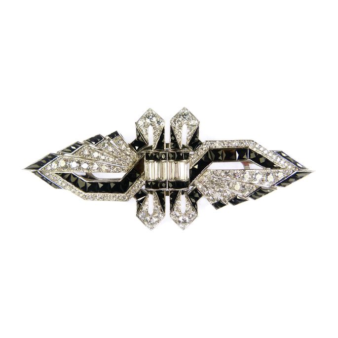Art Deco diamond and onyx double clip brooch, c.1930, of shaped lozenge outline, | MasterArt